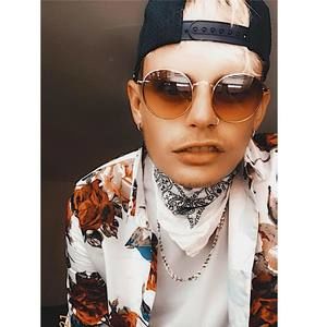 Meet your Posher, Ryan